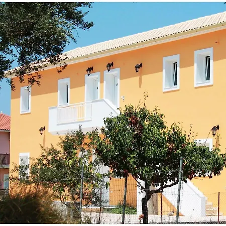 Apartment Retreat In Drosia - For 4